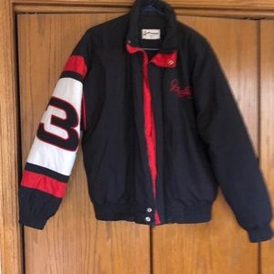 Vintage Dale Earnhardt jacket size Medium but it is generously sized.